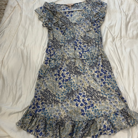 Dress - Picture 1 of 2